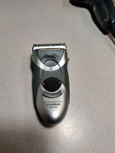 Remington Titanium MS 5100 Men's MicroScreen Shaver