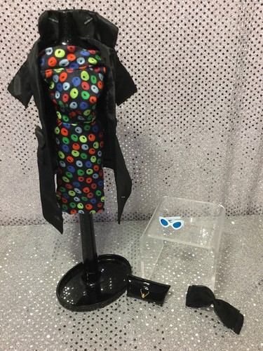 EASTER PARADE VINTAGE REPRODUCTION 1994 BARBIE DOLL OUTFIT  971 DRESS COAT PURSE