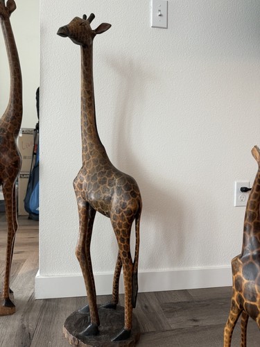Family Of 4 Giraffes Wooden Statue