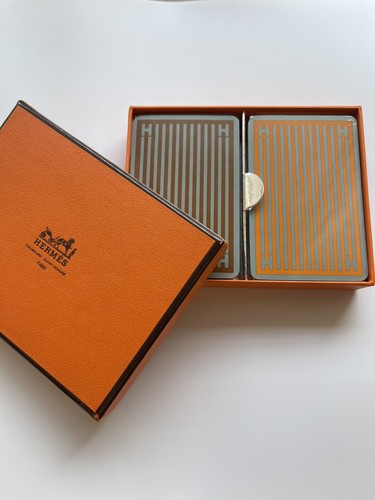 HERMES アートワーク トランプ 2デッキ Hermès New Set 2 Poker Decks In Box - Vintage Lux