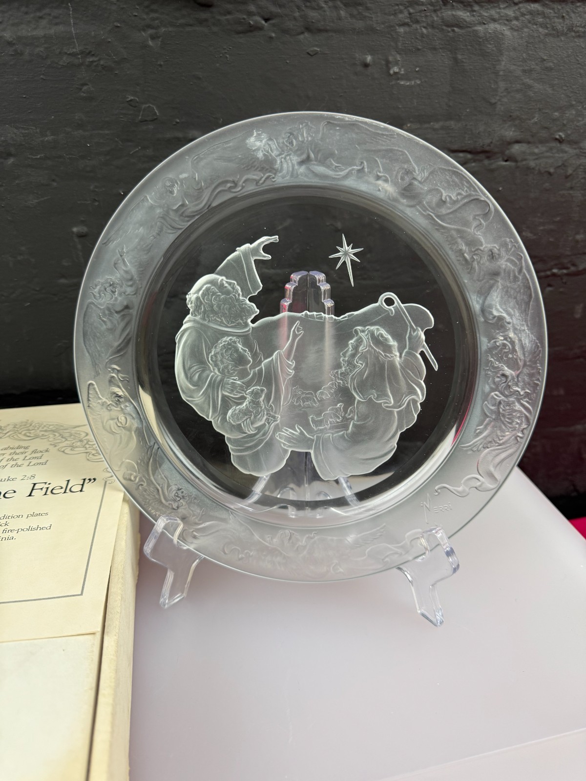 Morgantown Crystal Ireland Collectors Plate Shepherds In The Field 9" Wide