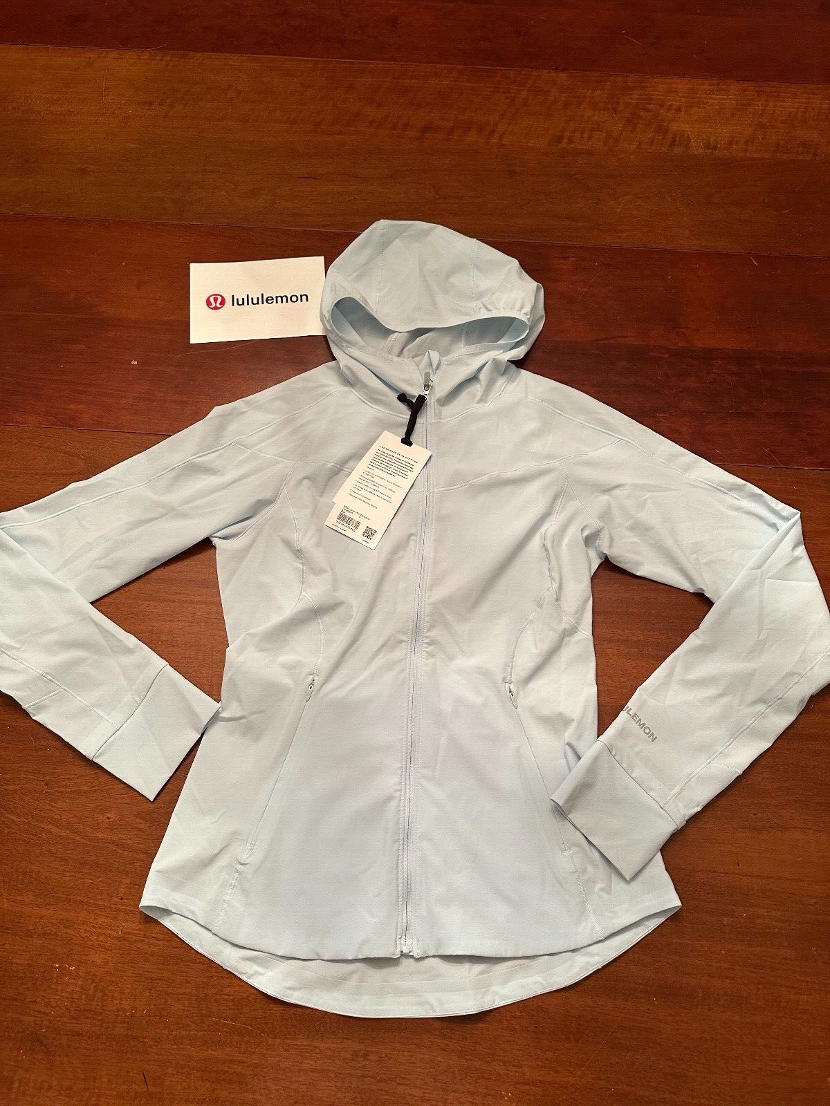 Lululemon フード付きジャケット ライトブルー Lululemon Womens Blue Down For It All Jacket Running 700
