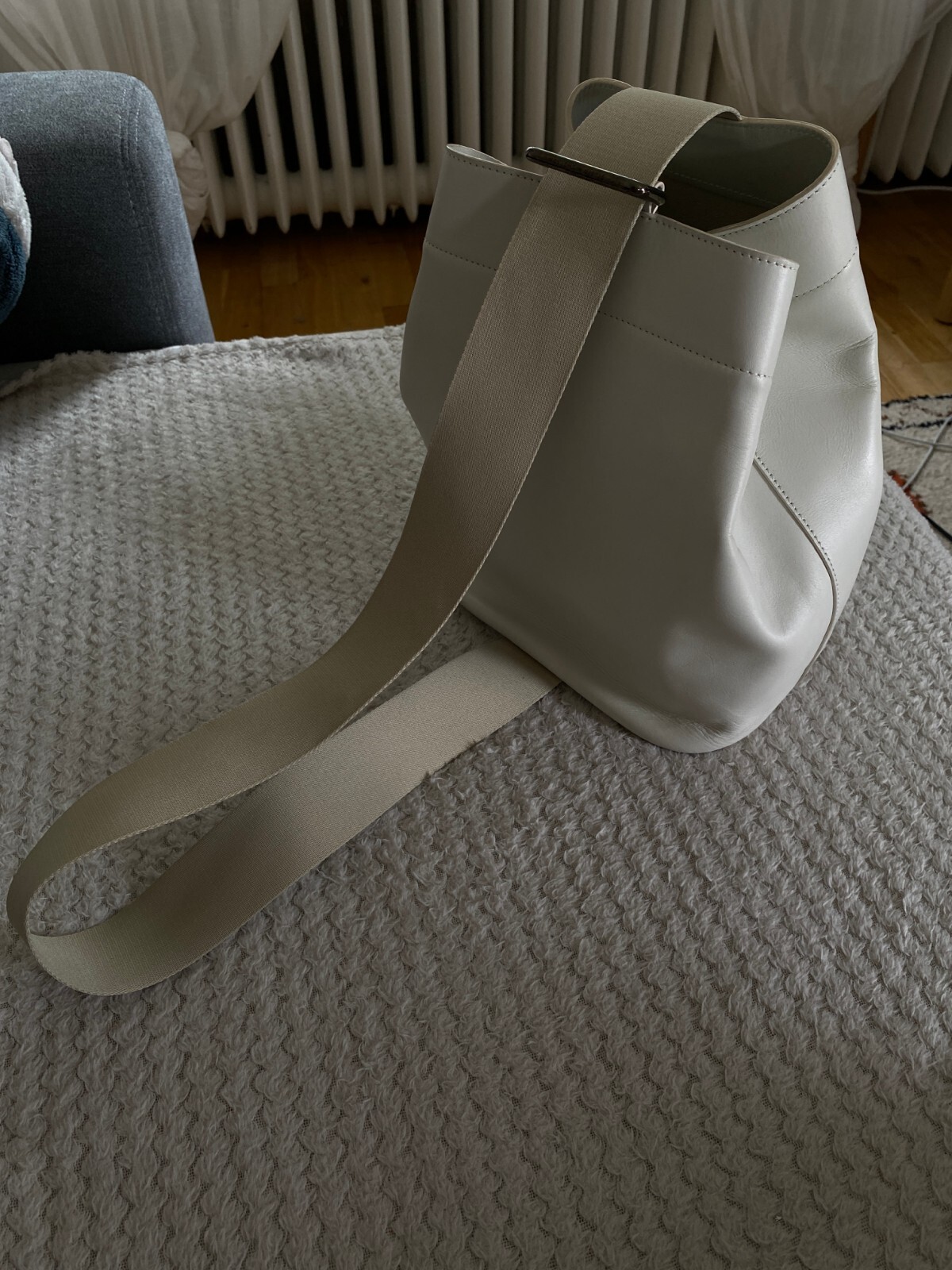 バッグ 22AW STUDIO NICHOLSON LEATHER BAG Fortuna Leather Bag in Black | Cross-Body Bag | Studio Nicholson