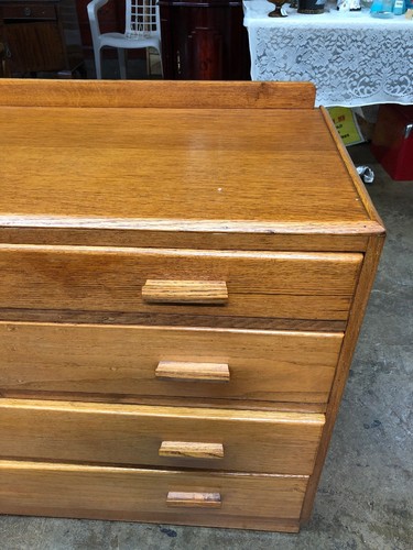 very nice english oak 4 drawer chest