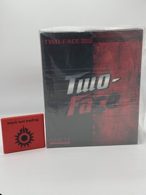 Mezco One:12 Two-Face