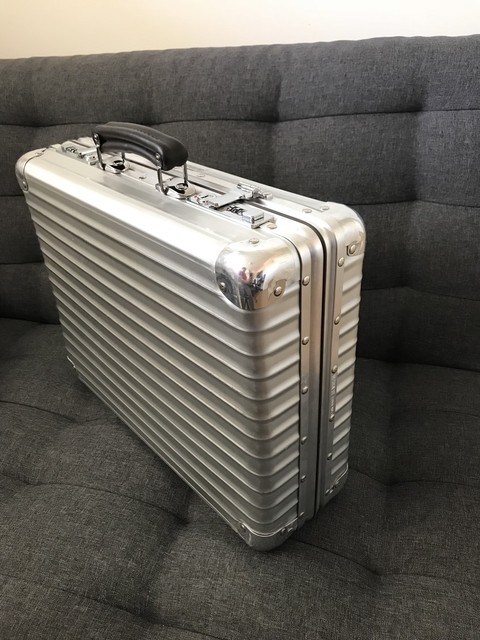 rimowa classic flight attache