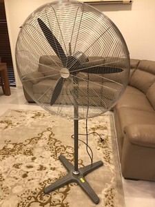 dynabreeze 750mm wall fan