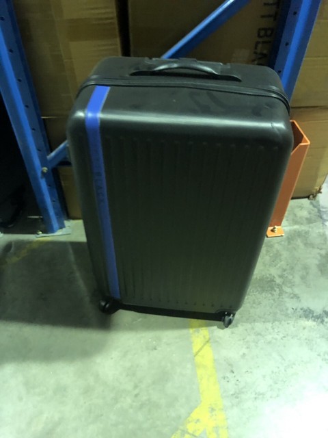 luggage macquarie centre