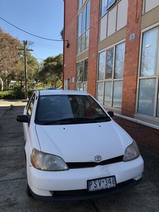 Toyota echo 1999