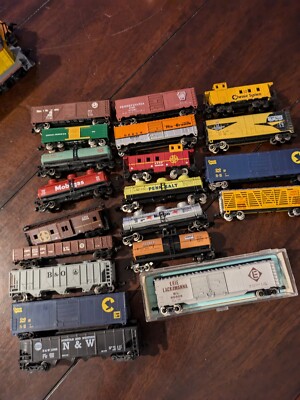 Lot Of 20 N Scale Cars