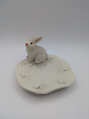 Easter Bunny Rabbit Candy Dish Soap Trinket World Bazaar WHITE BISQUE SOAP