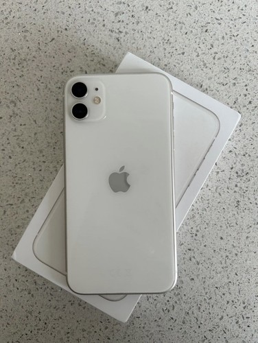 iPhone11 ホワイト　64GB 画面割れ　箱、充電ケーブル付き iPhone11 ホワイト 64GB 画面割れ 箱、充電ケーブル付き