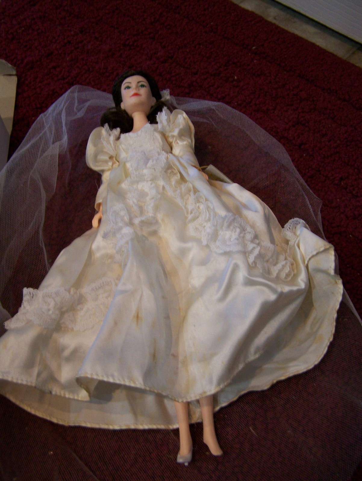 VINTAGE 1989 DOLL WORLD - GONE WITH THE WIND SCARLET #71154 with Box