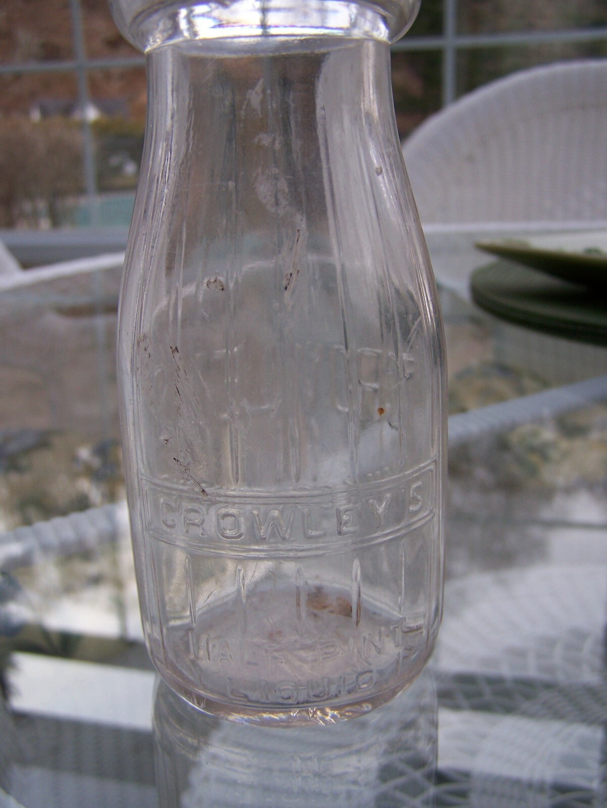 Crowleys Milk Company half pint bottle  circa 1930s nice
