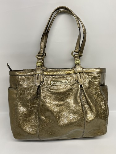 Coach F15253 Shoulder Handbag Color Gold In Patent Genuine