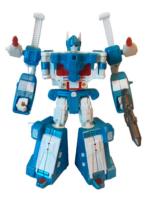 2006 Hasbro Transformers Titanium G1 Ultra Magnus
