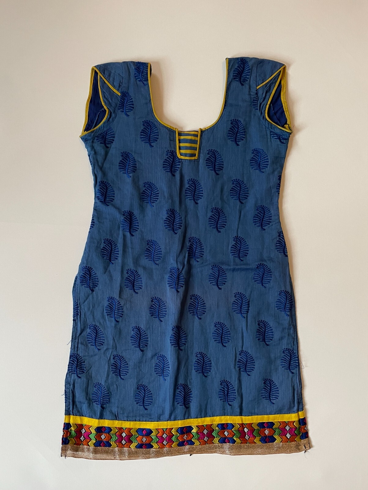 Womens Kurti Tunic Small Indian Ethnic Pattern Blouse Blue Yellow Embroidered