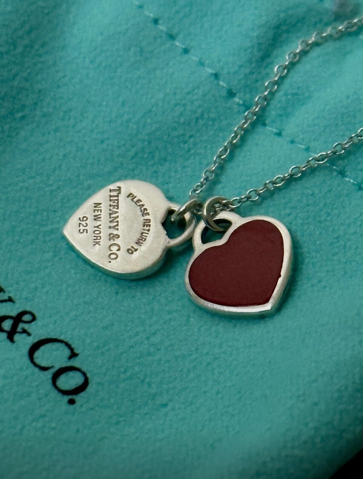 TIFFANY & Co. Return to Tiffany Red Double Heart Tag Pendant TIFFANY & Co. Return to Tiffany Red Double Heart Tag Pendant