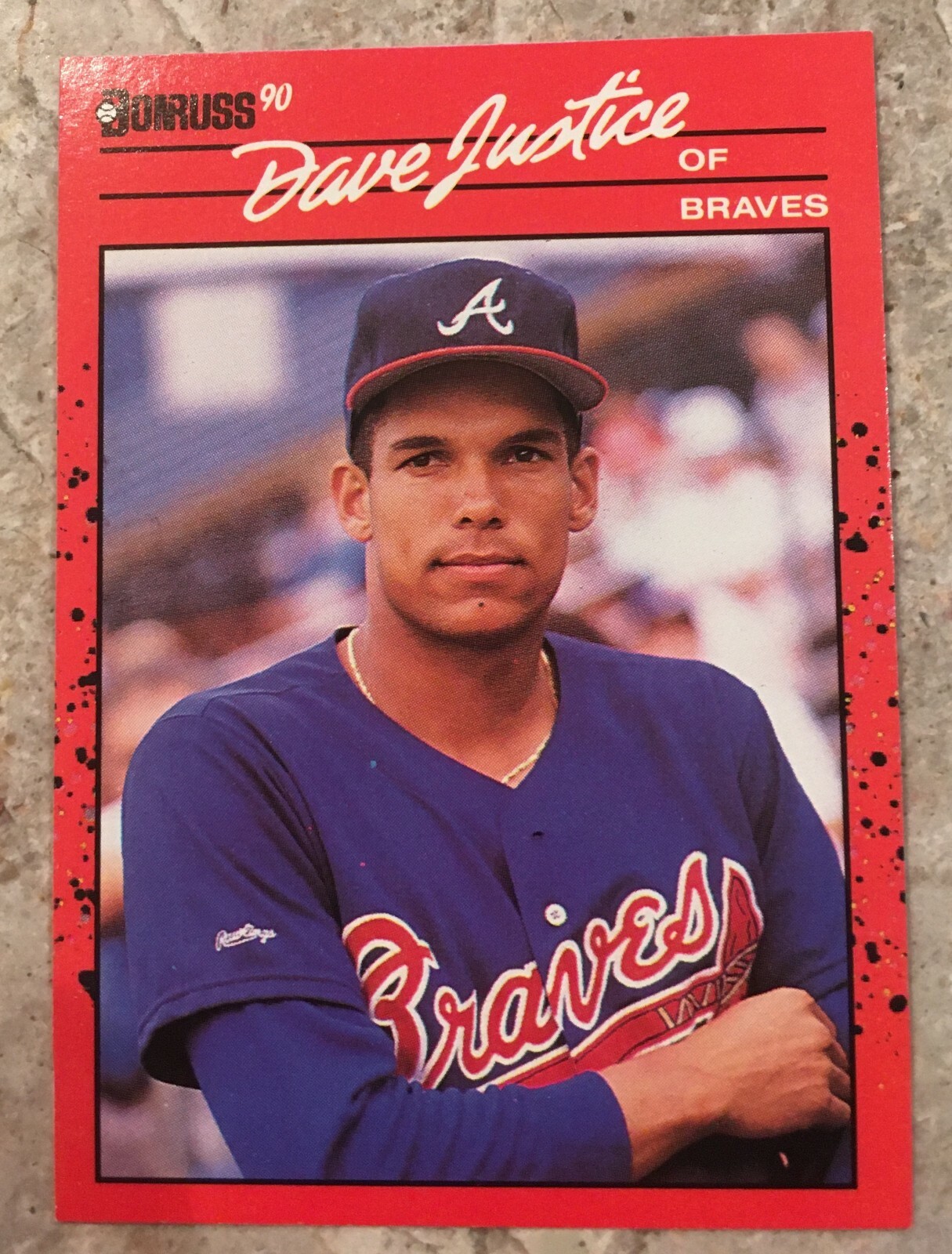 1990 Donruss David Justice Rookie Error Card No Dot in INC #704 Braves Baseball. rookie card picture