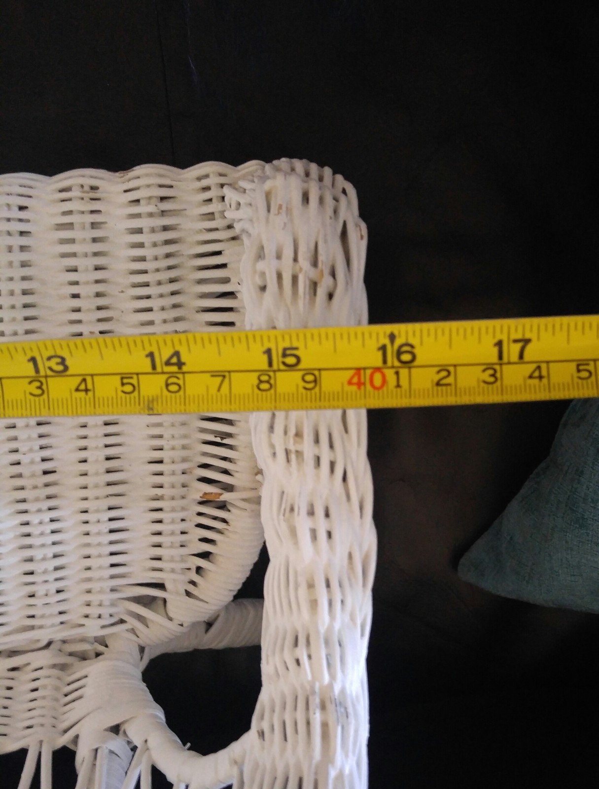 Vintage Doll couch wicker White Wicker Couch