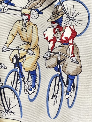 HERMES LES BÉCANES スカーフ 赤　自転車　ヴィンテージ HERMES LES BÉCANES スカーフ 赤 自転車 ヴィンテージ - メルカリ
