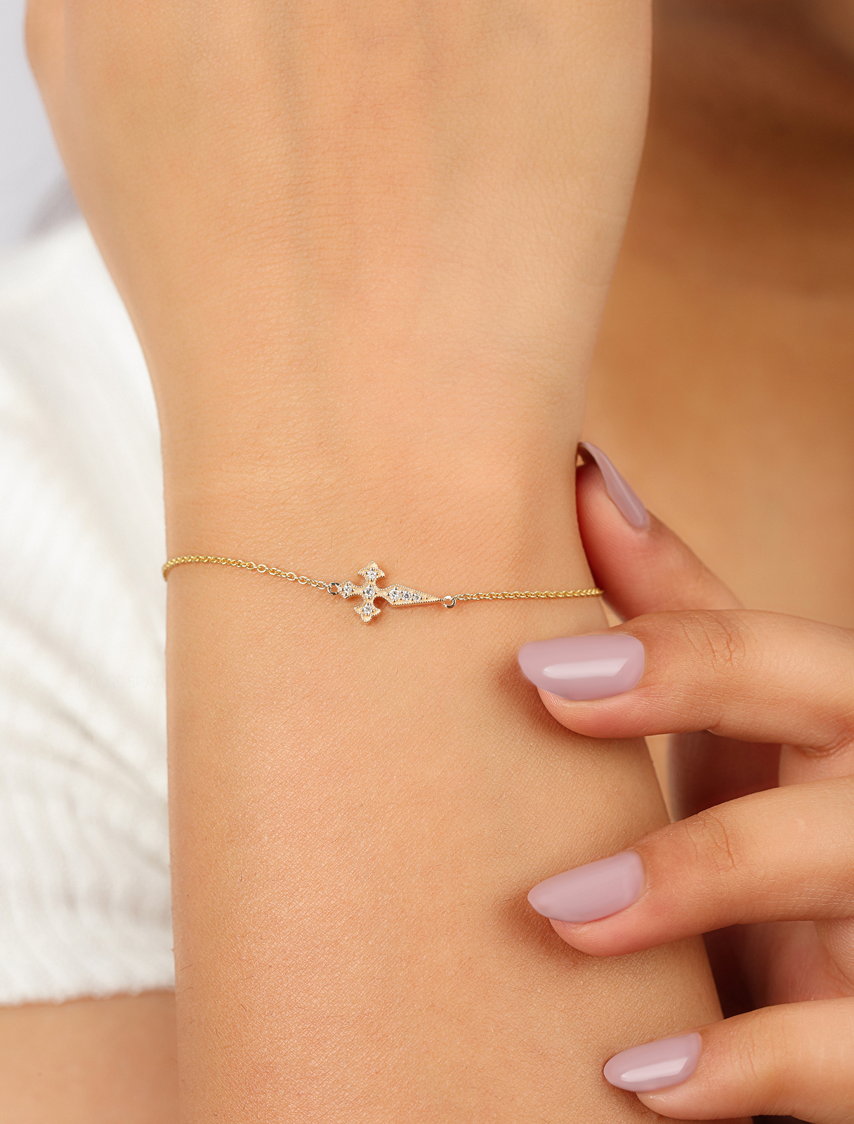 14K Gold 0.07 Ct. Lab-Created Diamond Sword Design Chain Bracelet Fine Jewelry