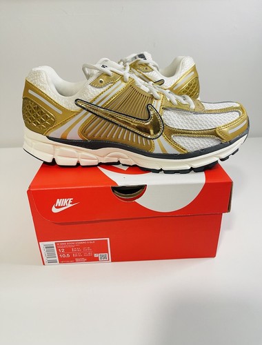 Nike Zoom Vomero 5 'Metallic Gold' Photon Dust HF7723-001