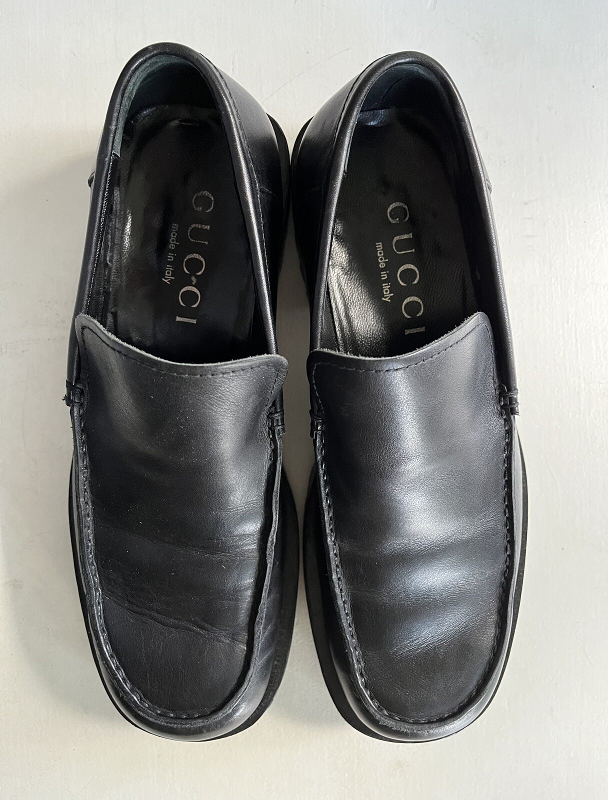 GUCCI ブラック ポインテッドトゥ ミュール Gucci Demi embellished slingback pumps in black - Gucci
