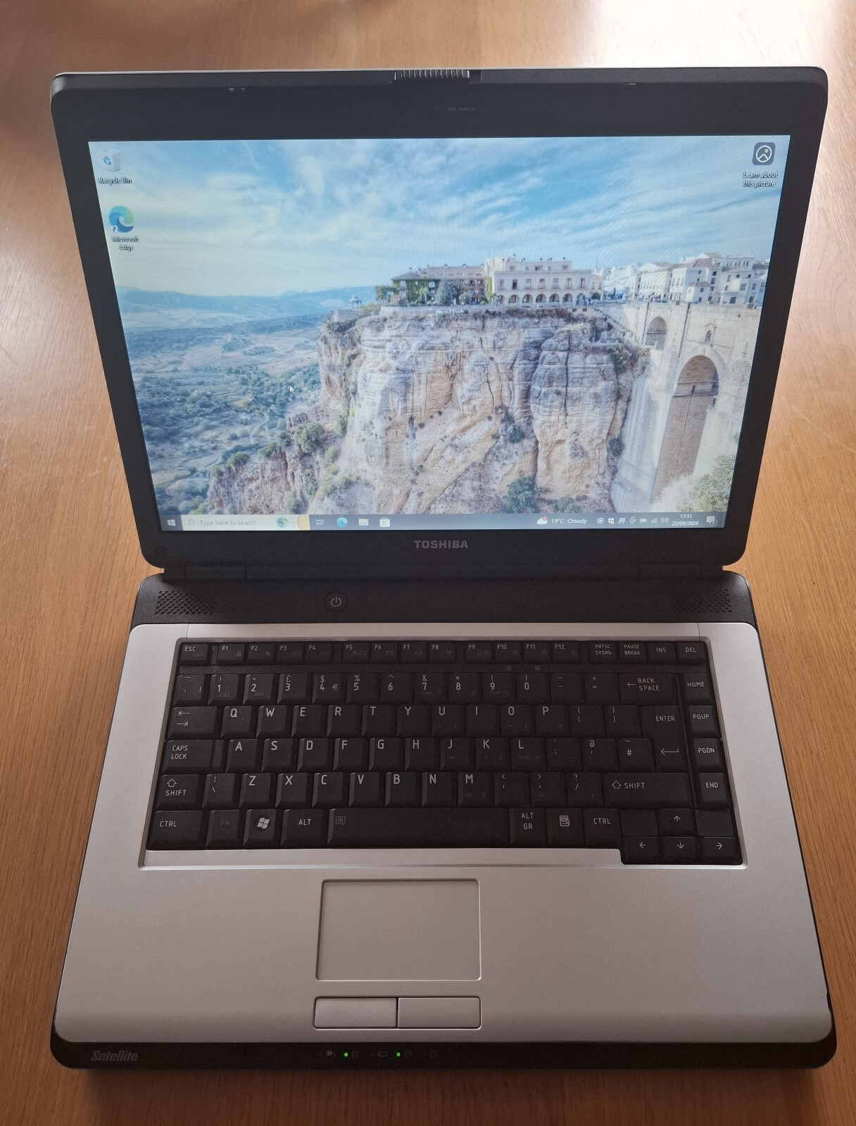 Upgraded Toshiba Satalite L300 Laptop Running Windows 10 | eBay