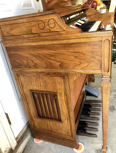 1981 Hammond Aurora Custom 300 Series 227314 Organ Mediterranean Pecan