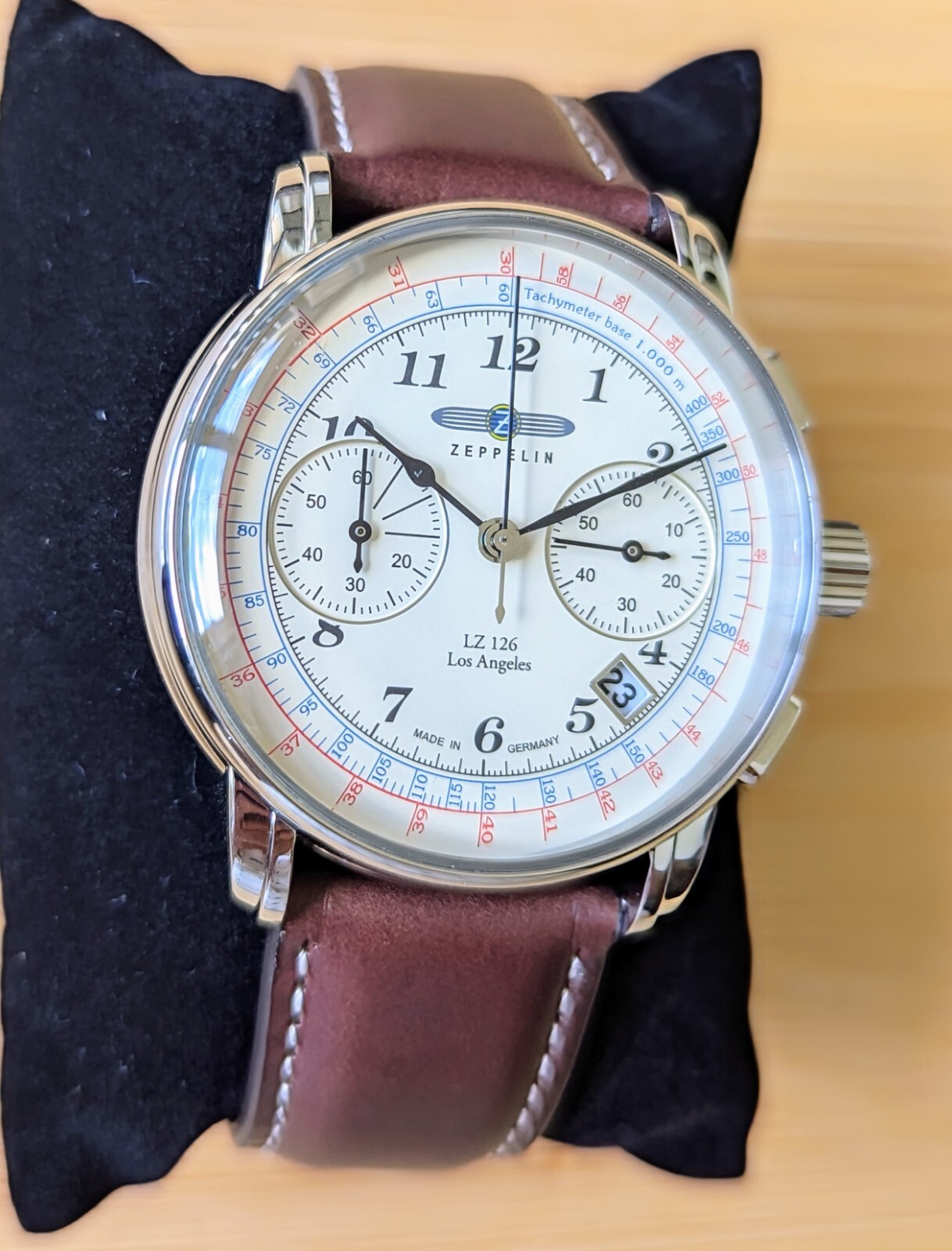 Pre-owned Zeppelin Lz 126 Los Angeles Beige Dial Chronograph Date Watch 7614-5 Lz-127
