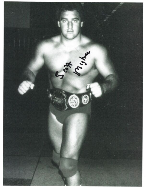 M3923  Scott McGhee Autographed  Wrestling Photo w/COA