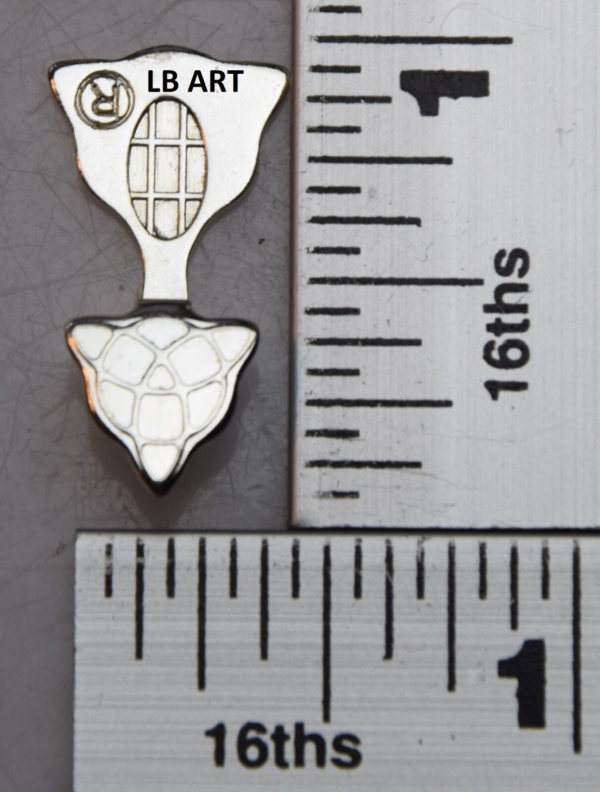 New Sealed 25 pack  Medium AANRAKU Silver Plated Celtic Double Pendant Bails