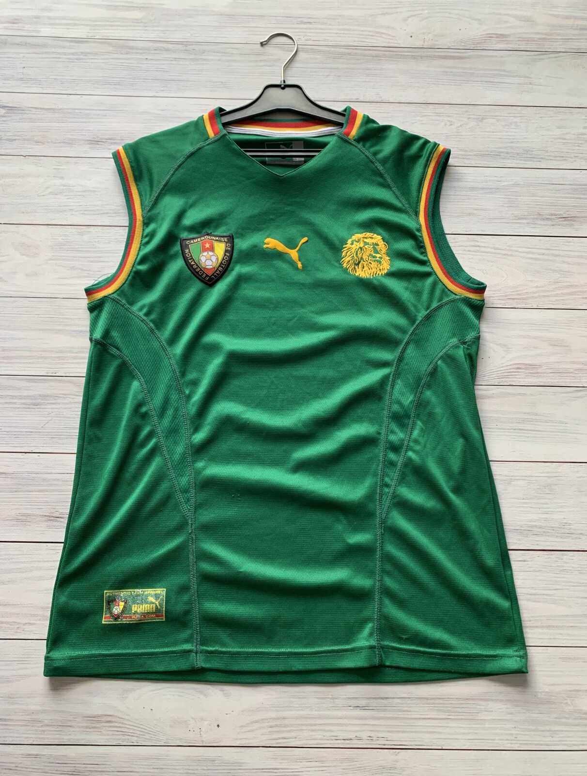 CAMEROUN サッカーシャツ 緑 Vネック CAMEROUN サッカーシャツ 緑 Vネック Cameroon Soccer Jersey