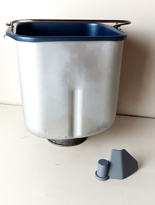 Sunbeam Bread Maker Replacement Pan & Paddle for Model 5890