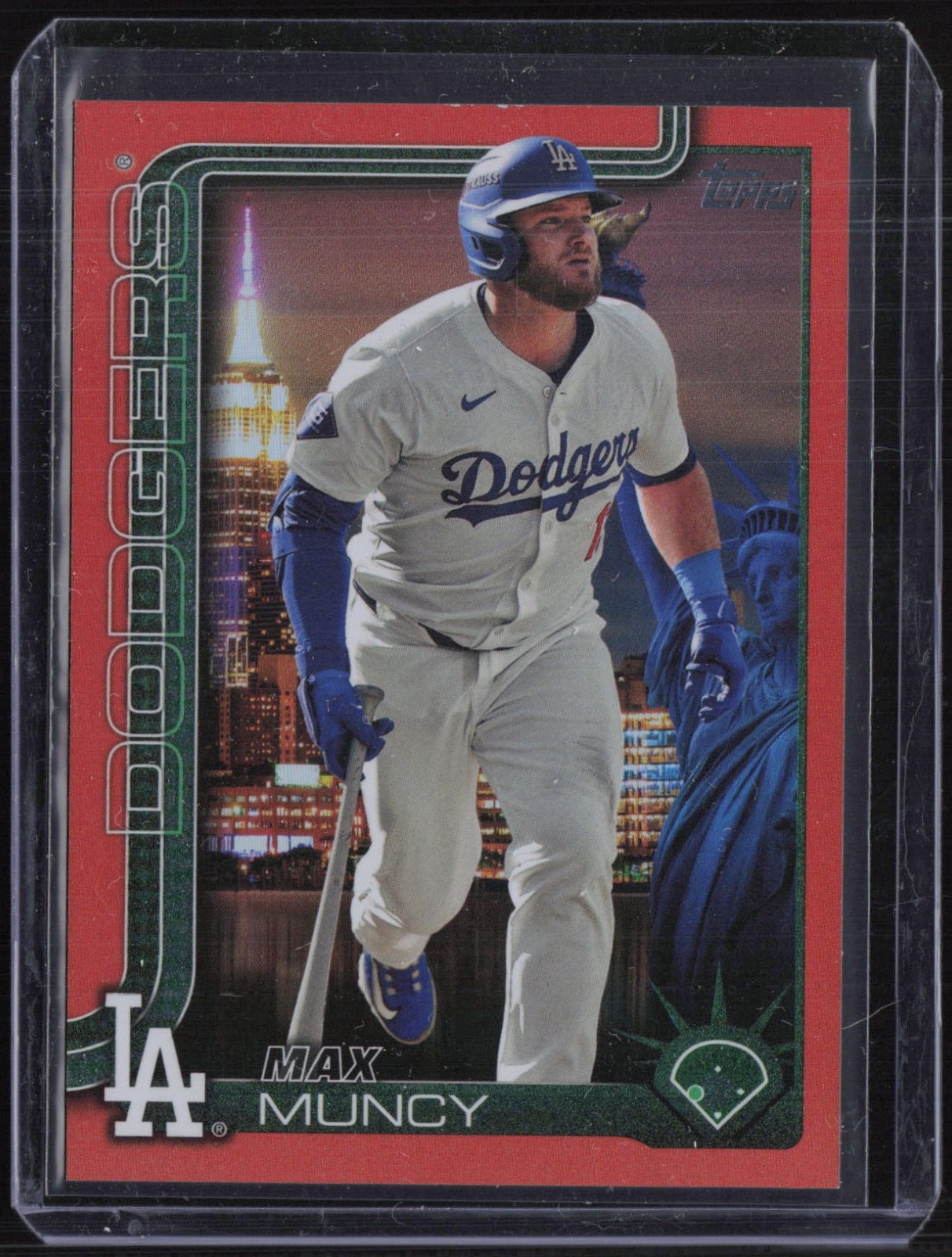 2025 Topps Series Two Orange Foil NYC #378 Max Muncy 25/25