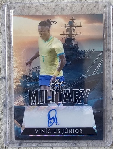 N*様 2024 LEAF EXOTIC MILITARYダブルサインカード　4 Vinicius Junior 2024 Leaf Exotic Military Navy /4 Autograph