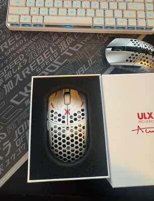 新品未開封finalmouse ULX pro aceu サイズ Lion(M) 新品未開封】Finalmouse ULX Lion(M) / Aceu Finalmouse