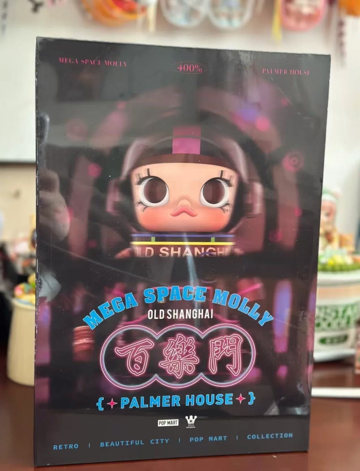 Pop Mart Mega Space Molly 400% Old Shanghai Palmer House