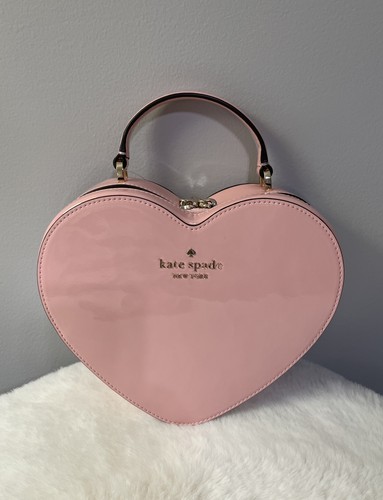 kate spade LOVEロゴ ハンドバッグ KATE SPADE LOVE SHACK QUILTED 3D HEART CROSSBODY RED FACTORY