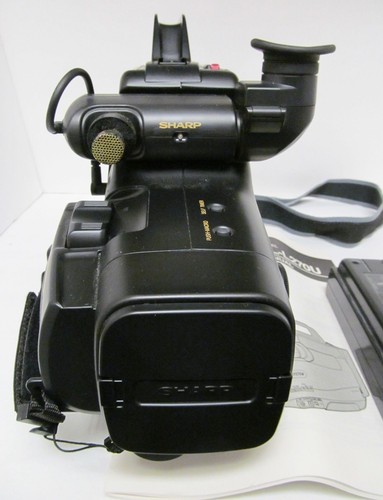 Sharp Jetzoom 12 VHS Camcorder Model VL-L310U w/ Case & Extra