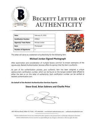 Bulls Michael Jordan Authentic Signed 16x20 Matted Photo BAS #A78912