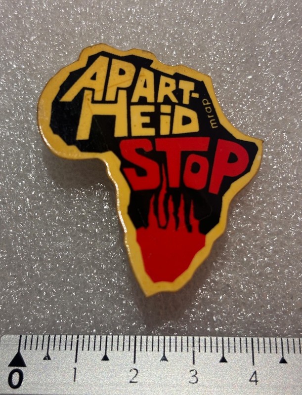 Badge Anti Apartheid Stop Racisme Mrap South Africa Mandela Original No Repro