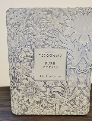 Beautiful William Morris Jasmine Design