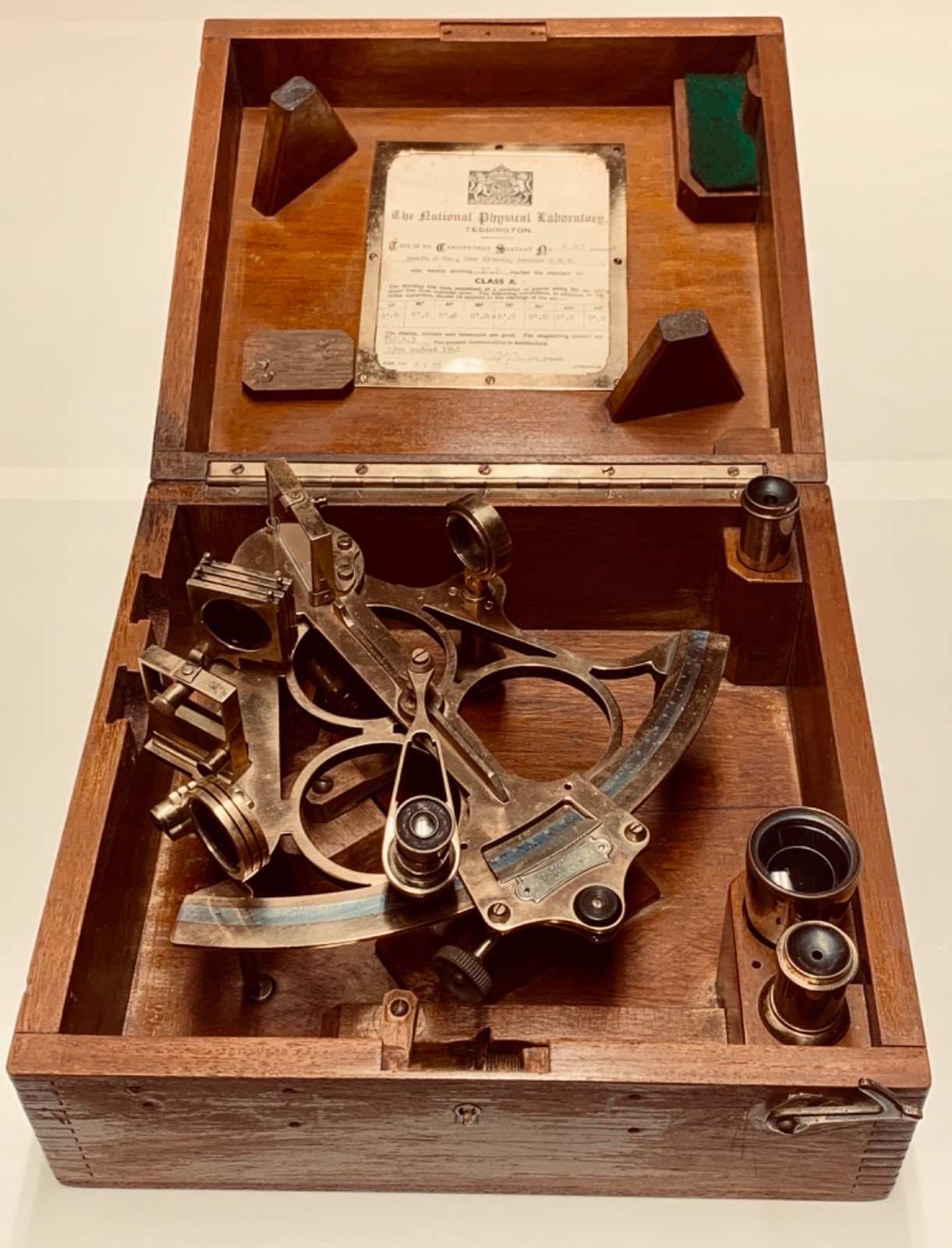 Heath and co. Sextant, English made, Museum Condition