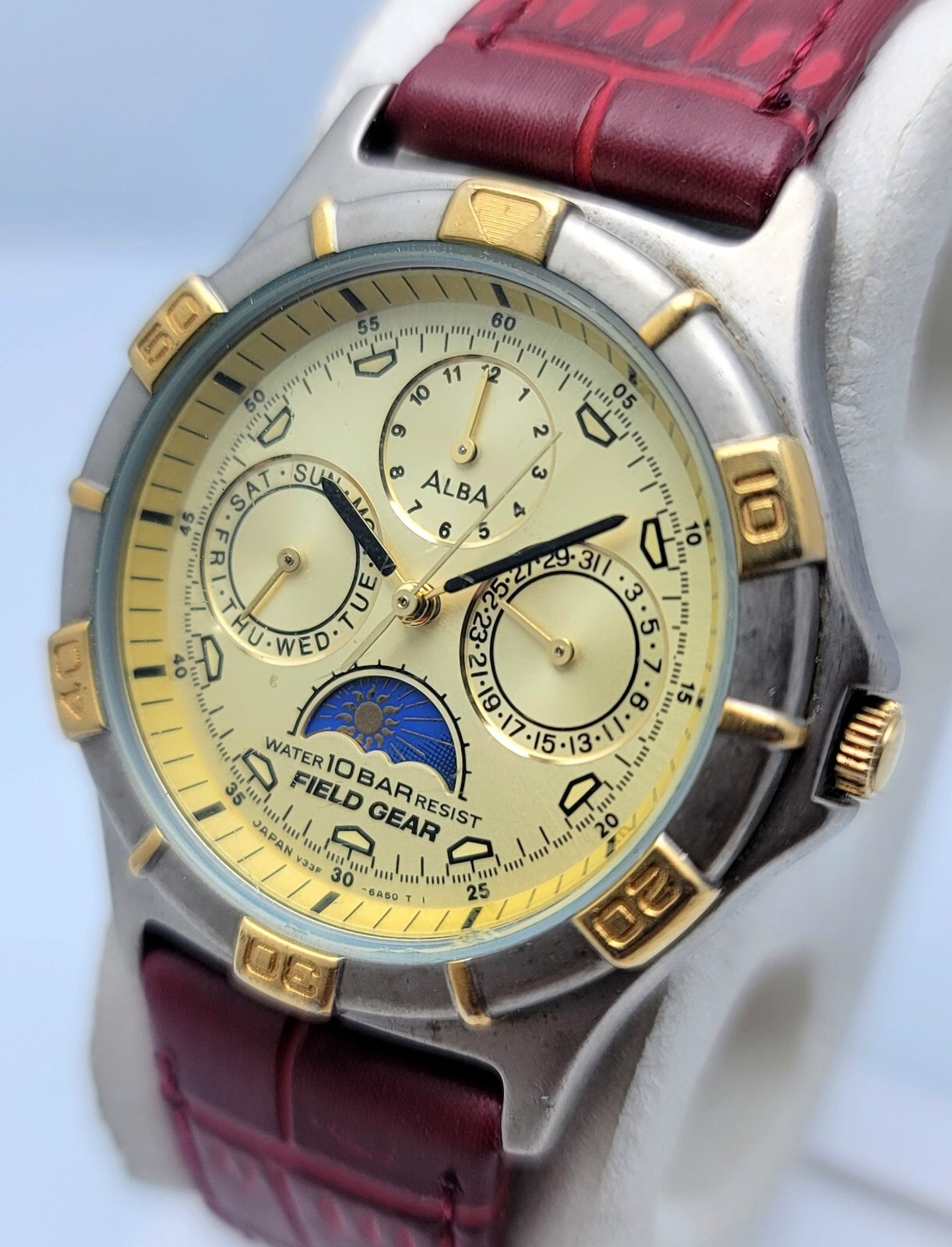 A84　セイコー SEIKO　ALBA　V33F-6870 メンズ　腕時計 Seiko Alba Field Gear V33F-6A80 Moon Phase Quartz Vintage