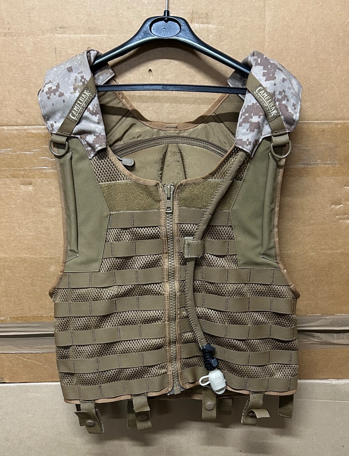 GENUINE VERY RARE USMC CAMELBAK DELTA-5 TACTICAL VEST MARPAT
