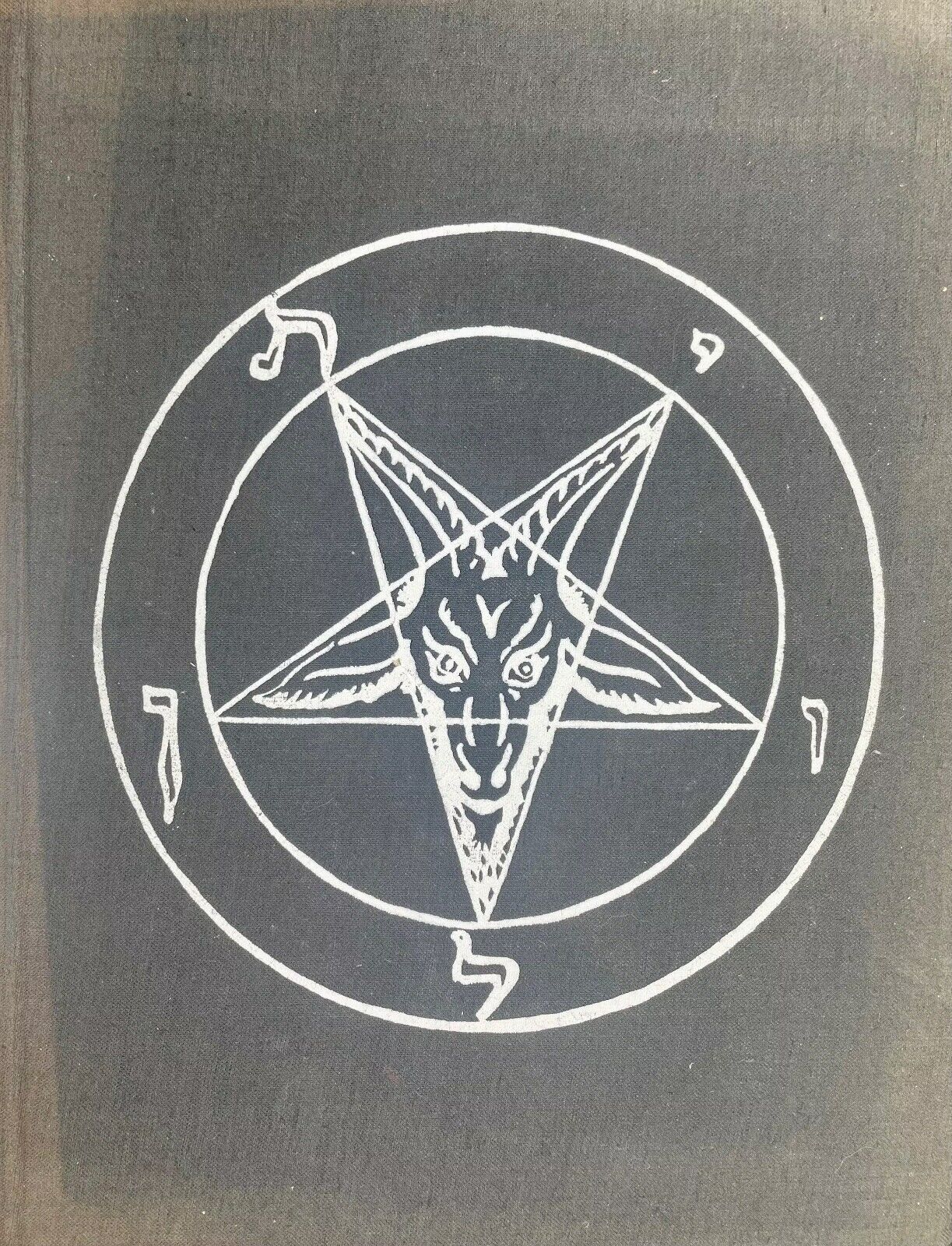A Pictorial History of Magic and the Supernatural by Maurice A Pictorial History of Magic and the Supernatural by Maurice