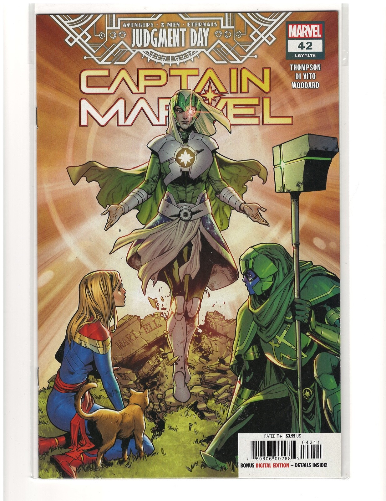 captain marvel 雑誌 71qwK1B4HFL._UF350,350_QL50_.jpg