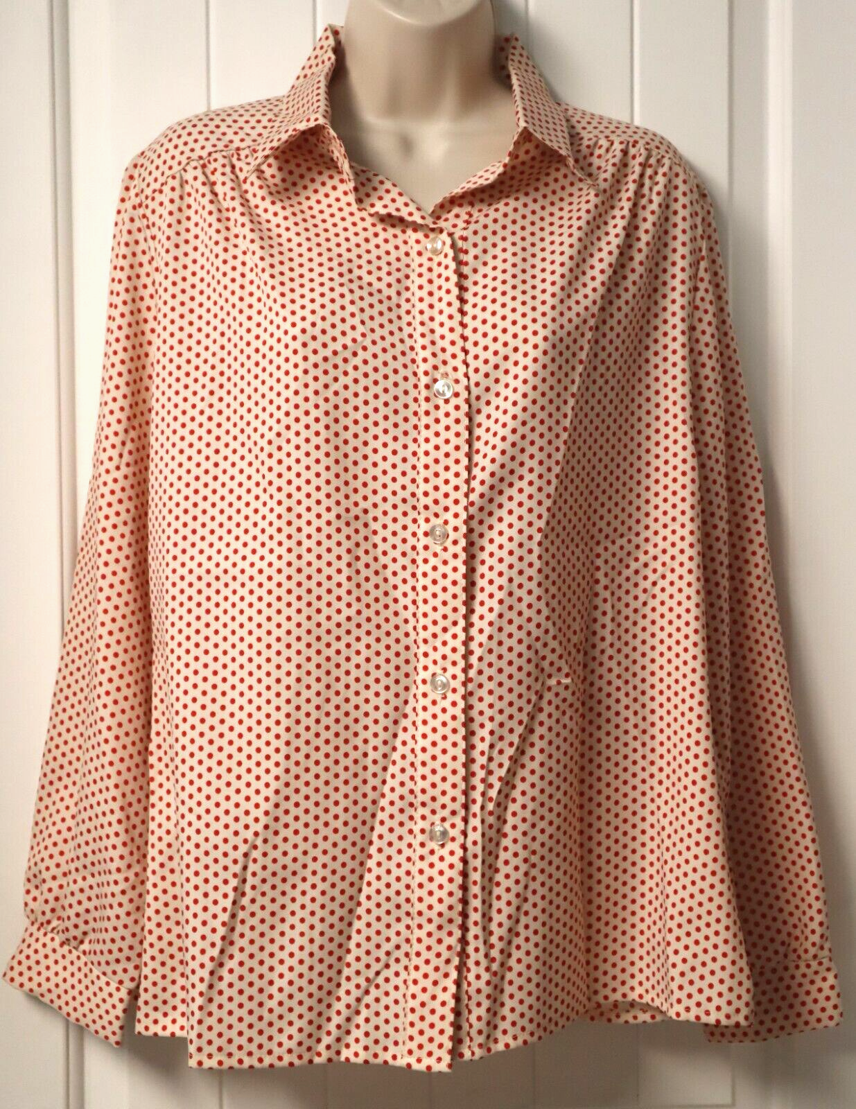 Vintage 1970s CADISPORT long sleeve red polka dot white